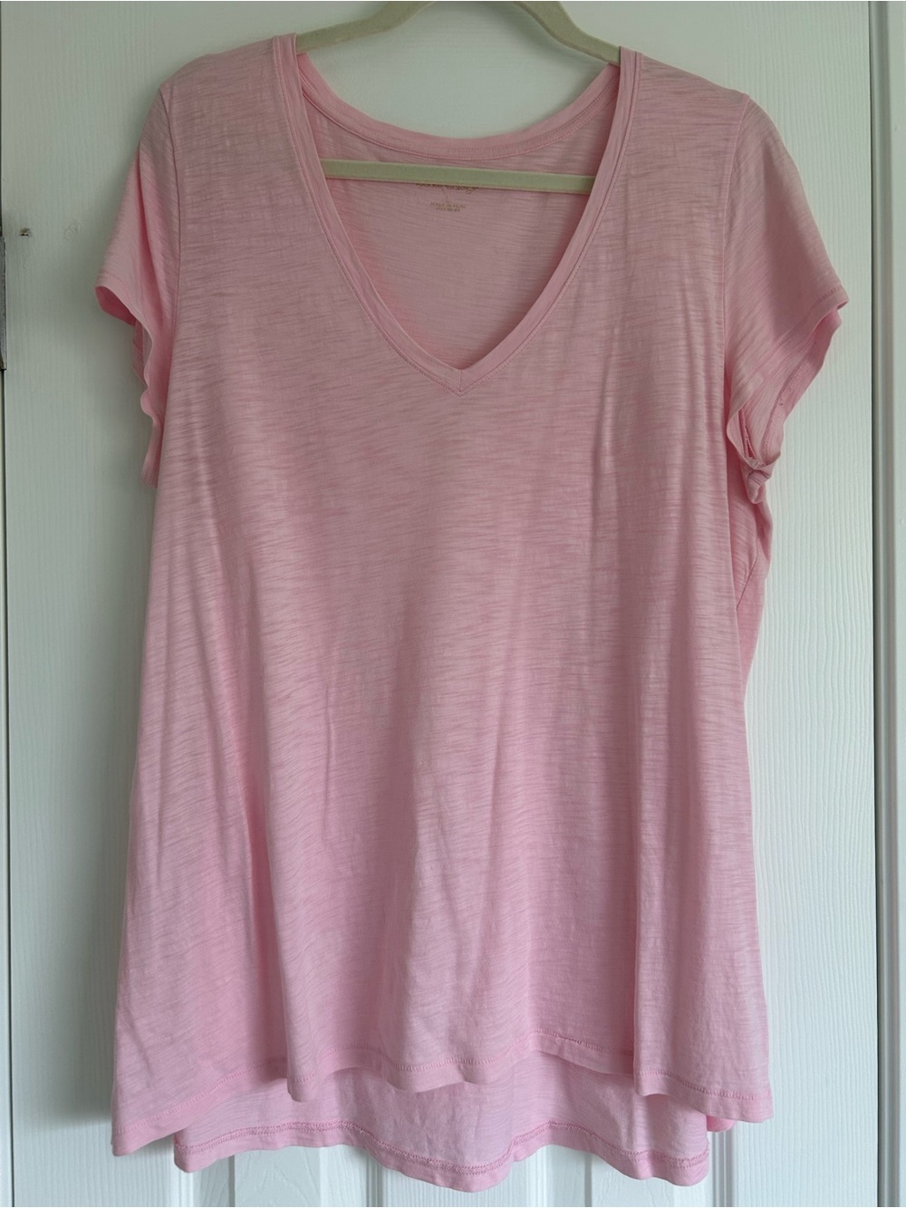 Lilly Pulitzer Meredith Conch Shell Pink V-Neck Short Sleeve Tee, Size L